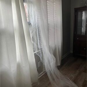 Ivory veil with blusher